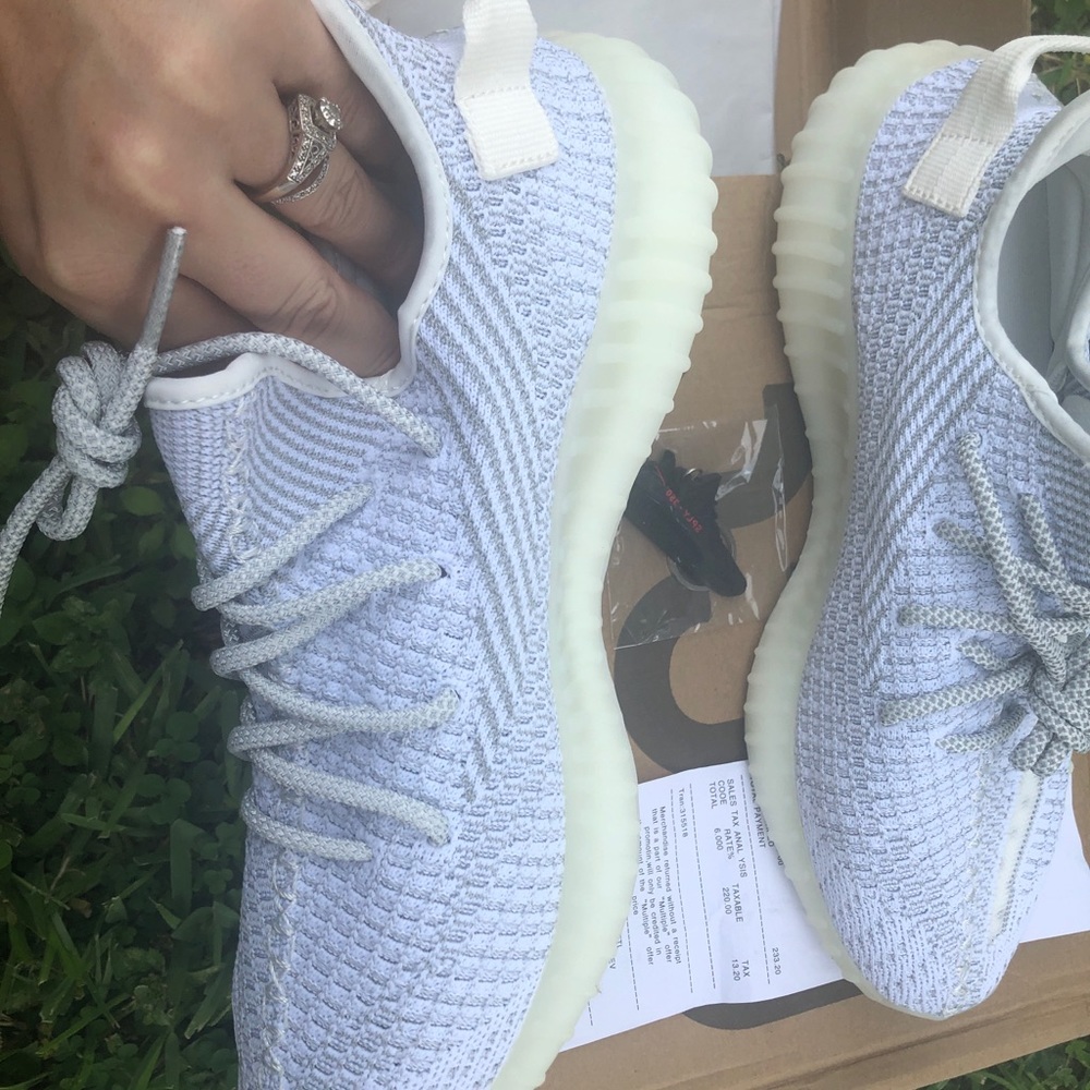 Yeezy Kanye adidas 350 V2  boost never worn